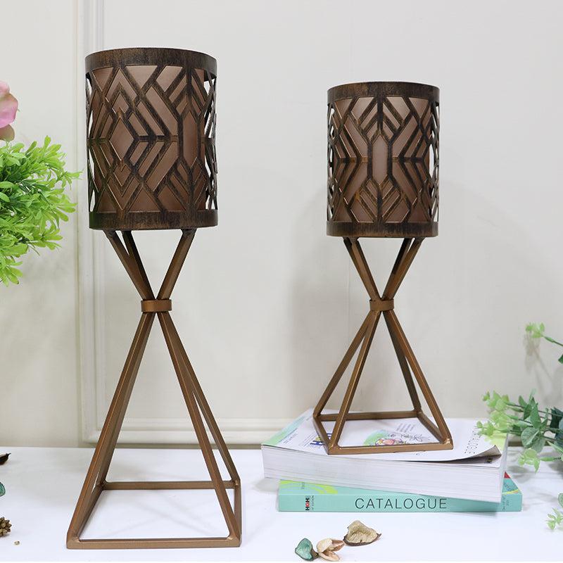 Buy Stima Geometric Candle Holde (Black) - Set Of Two Candle Holders from Vaaree