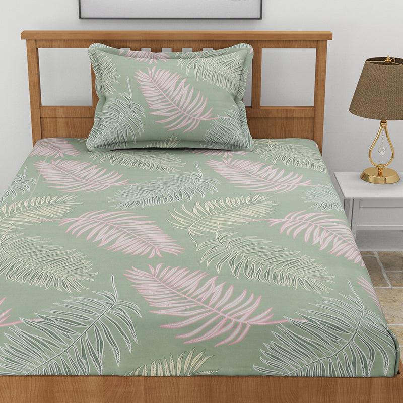 Buy Iberis Floral Bedsheet - Fern Green Bedsheets from Vaaree