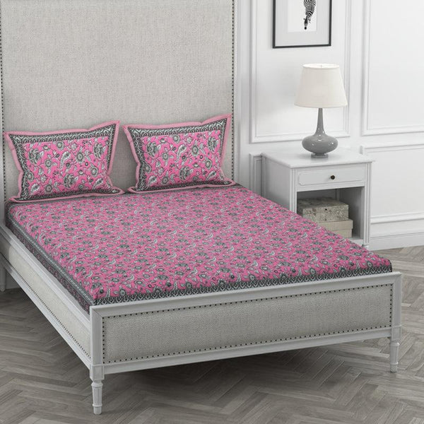 Buy Gazer Floral Bedsheet - Pink Bedsheets from Vaaree