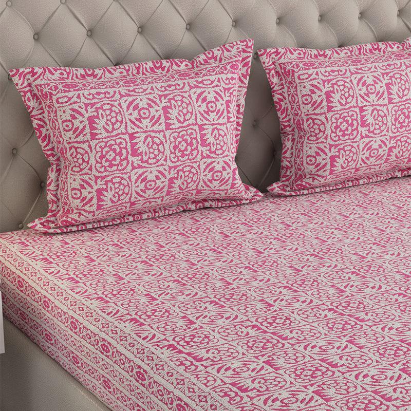 Buy Gulshan Printed Bedsheet - Pink Bedsheets from Vaaree