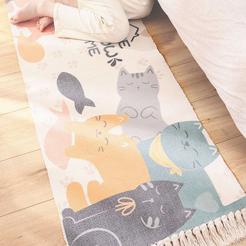 Buy Kitty Krisp Runner Rug Runner Rug from Vaaree