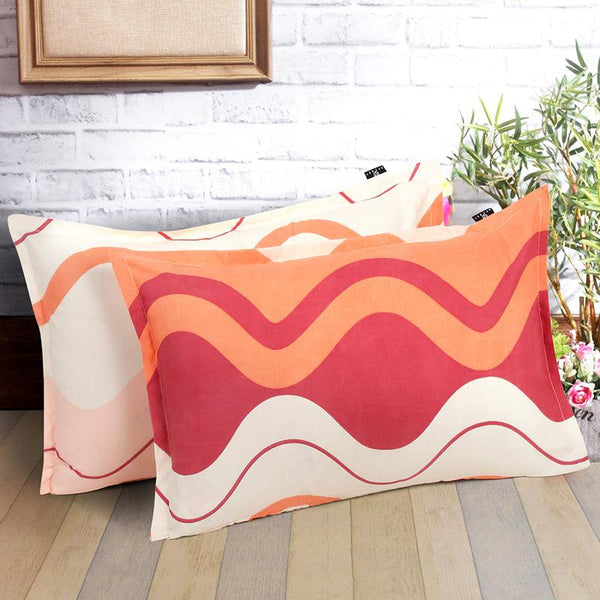 Buy Nero Wave Pillow Cover - Set Of Two Pillow Covers from Vaaree