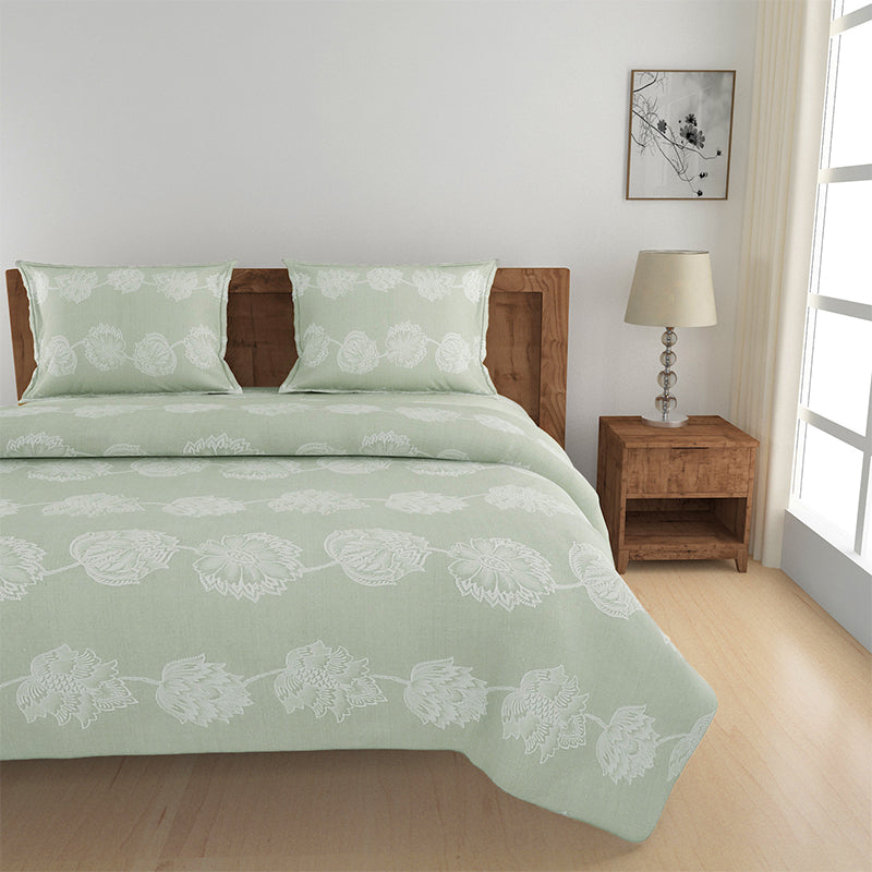 Buy Luna Floral Bedding Set - Green Bedding Set from Vaaree