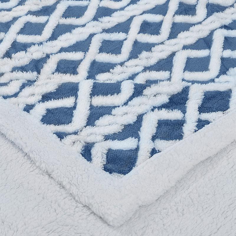 Buy Oriella Geomatric Blanket - Blue Blankets from Vaaree