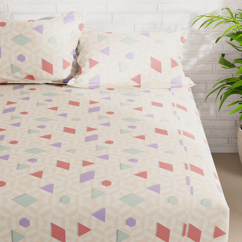 Buy Draco Geometric Bedsheet - Beige Bedsheets from Vaaree