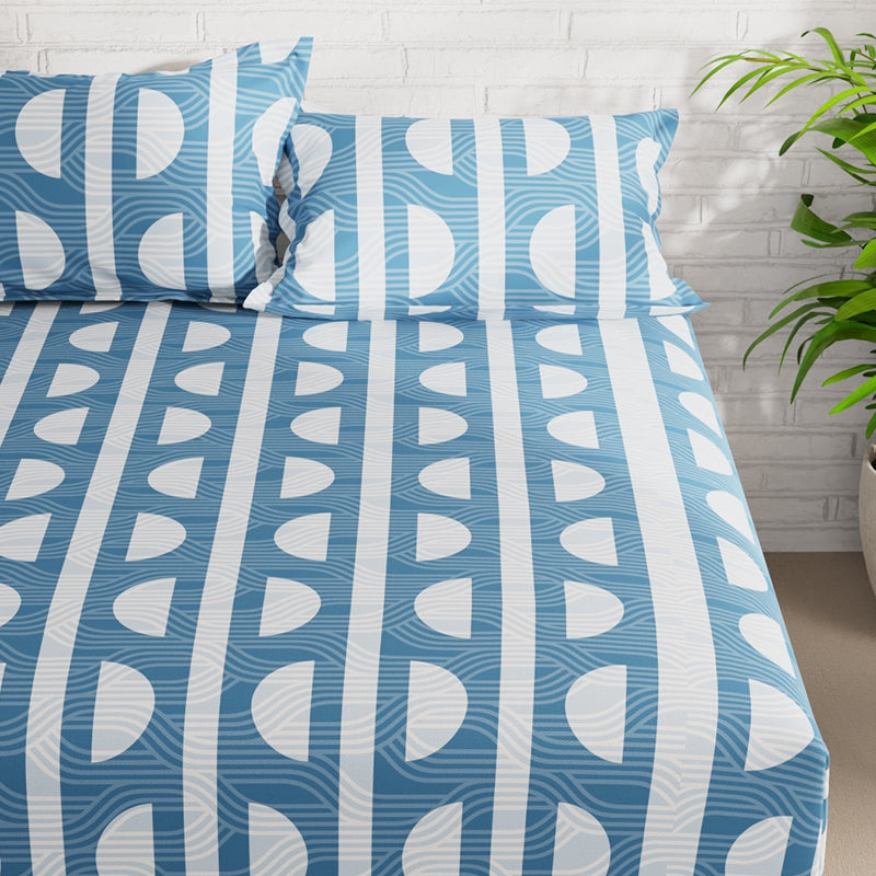 Buy Nigel Geometric Bedsheet - Blue Bedsheets from Vaaree