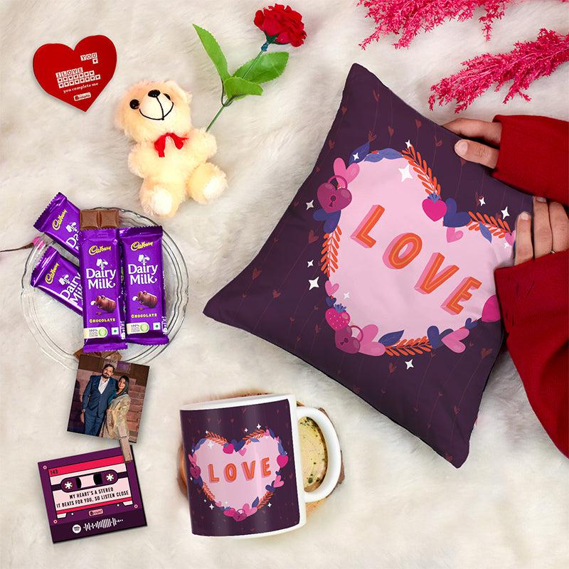 Buy Love Beauty Gift Set Gift Box from Vaaree