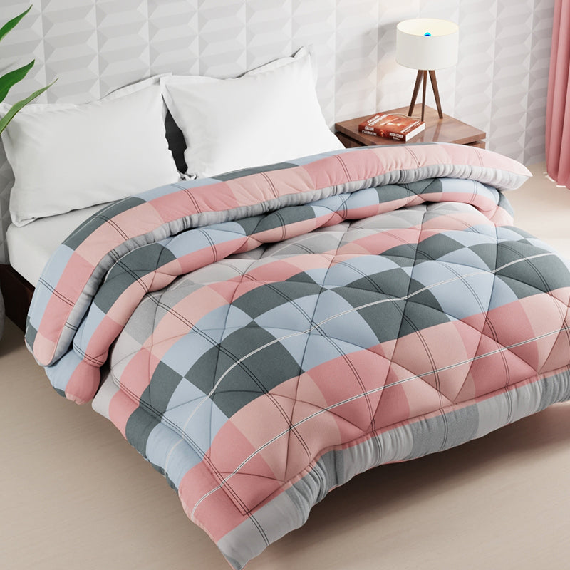 Buy Nithila Checks Comforter Comforters & AC Quilts from Vaaree