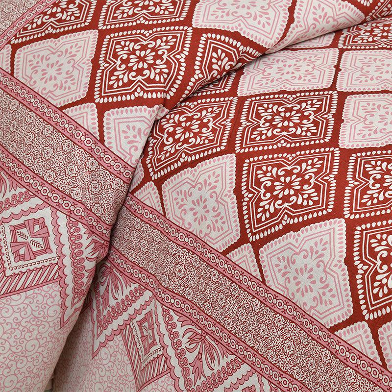 Buy Shadh Geomatric Bedsheet - Pink Bedsheets from Vaaree