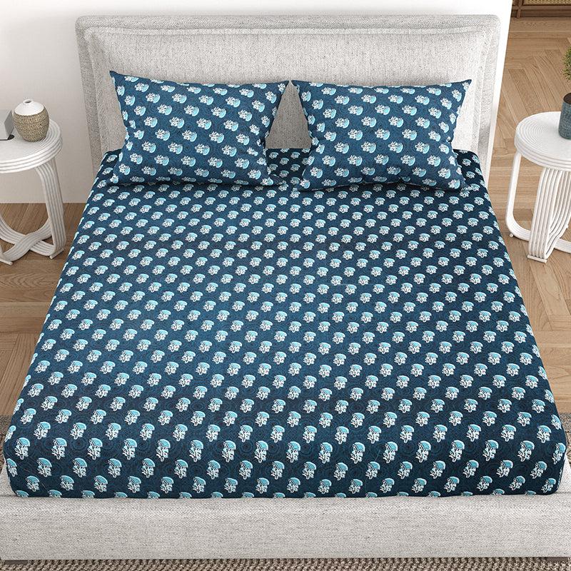 Buy Muquit Floral Bedsheet - Blue Bedsheets from Vaaree