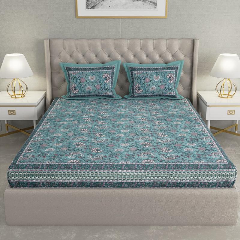 Buy Baxter Floral Bedsheet - Green Bedsheets from Vaaree