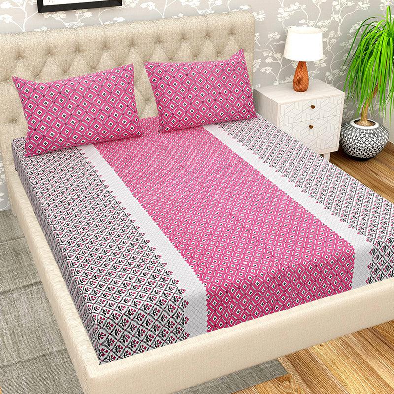 Buy Vida Geometric Bedsheet - Pink Bedsheets from Vaaree