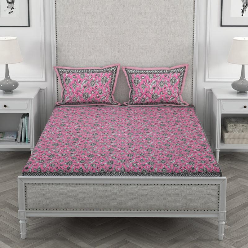 Buy Gazer Floral Bedsheet - Pink Bedsheets from Vaaree