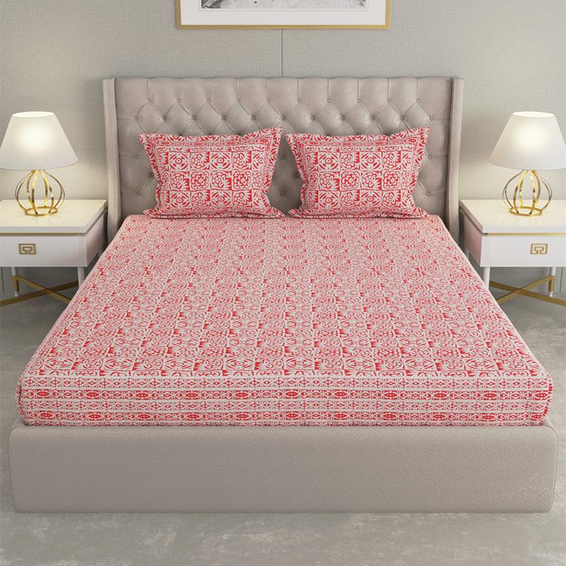 Buy Gulshan Printed Bedsheet - Vermilion Bedsheets from Vaaree