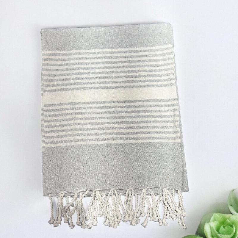 Buy Darsha Bath Towel - Light Grey Bath Towels from Vaaree