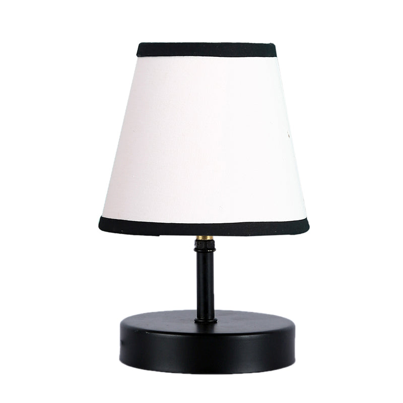 Table Lamp - Otravo Table Lamp - White