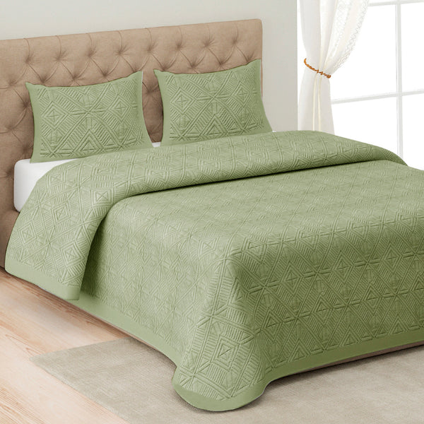 Dvija Quilted Bedcover - Light Green