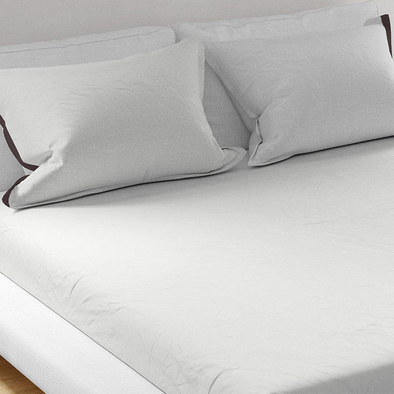 Buy Solid Bliss Sateen Solid Bedsheet - Pearl Whilte Bedsheets from Vaaree