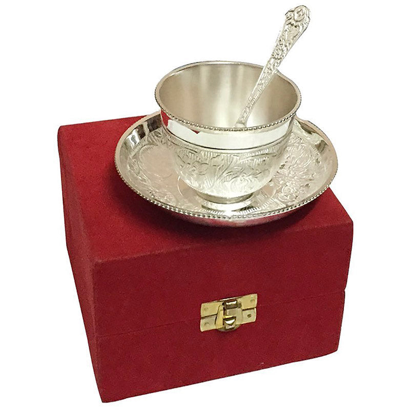 Buy Meenu Cup & Saucer With Spoon (150 ML) - Set Of Three Tea Cup & Saucer from Vaaree