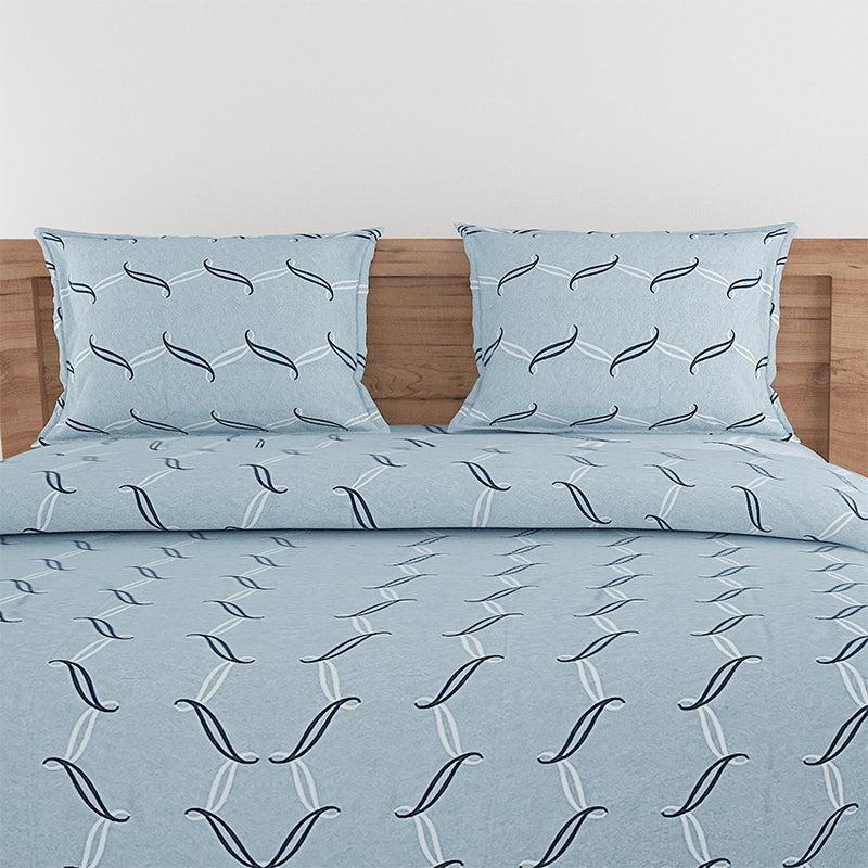 Buy Hailey Harvo Bedding Set - Blue Bedding Set from Vaaree