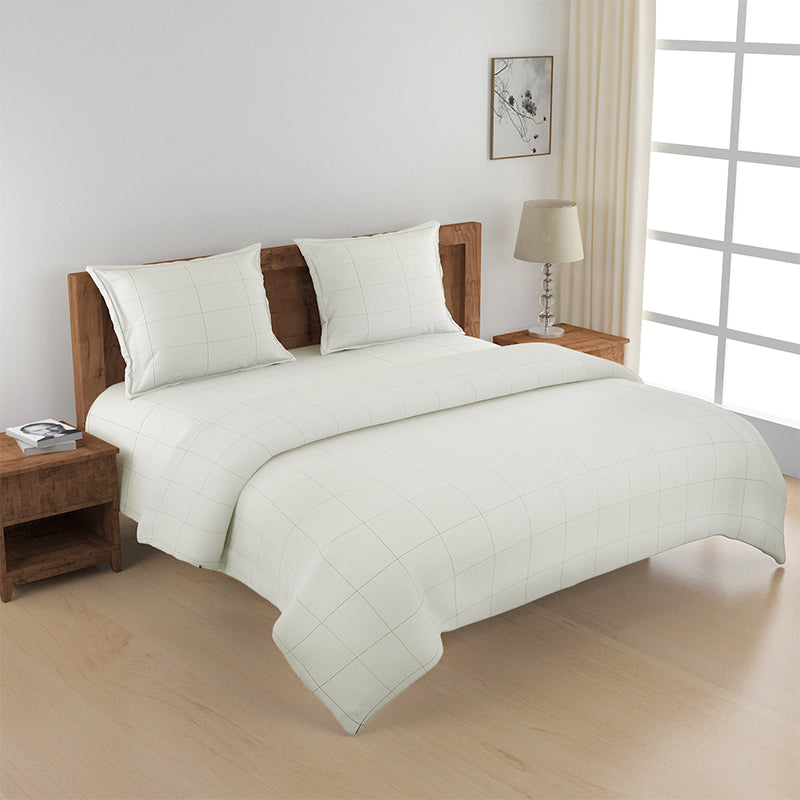 Buy Brayden Grided Bedding Set Bedding Set from Vaaree