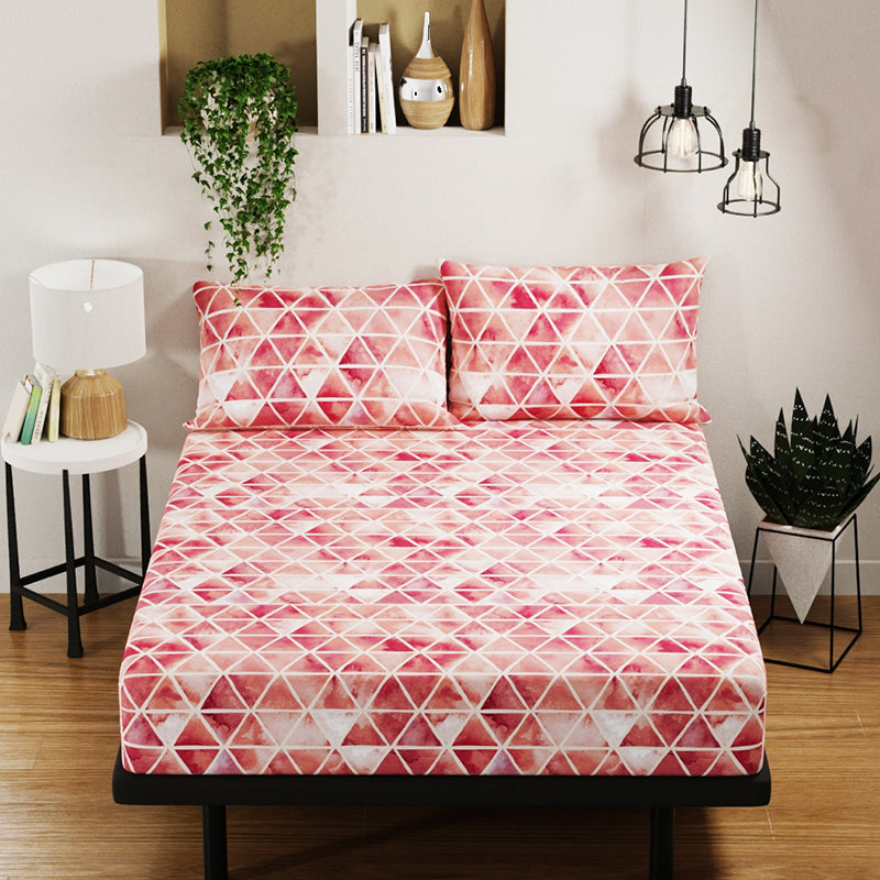 Buy Rachel Geometric Bedsheet - Red Bedsheets from Vaaree