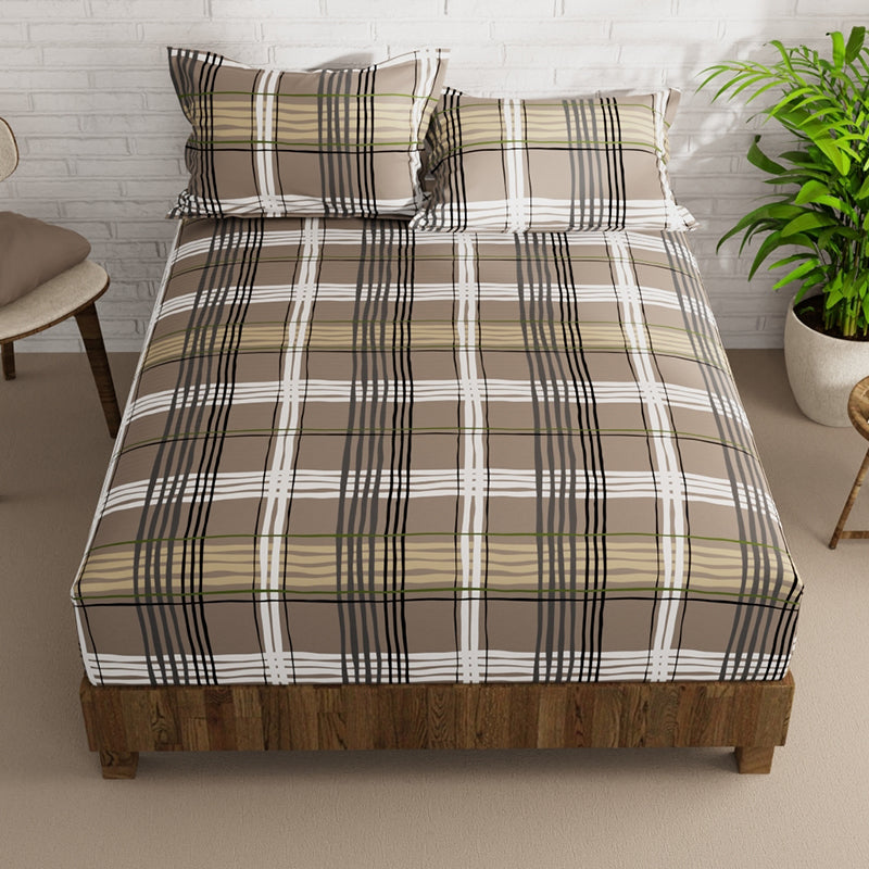 Buy Nigul Geometric Bedsheet Bedsheets from Vaaree