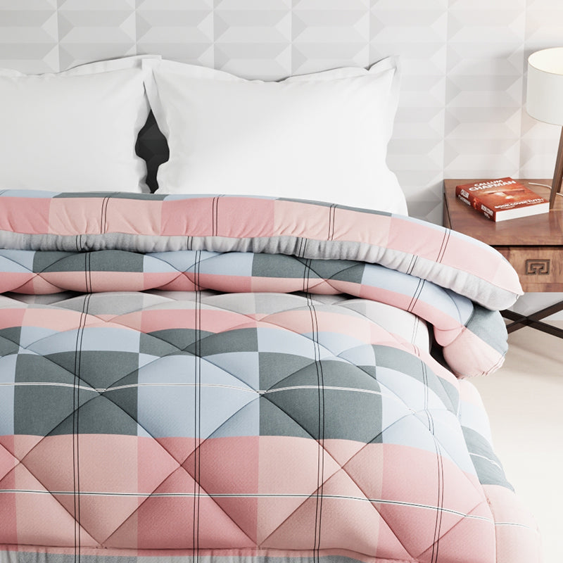 Buy Nithila Checks Comforter Comforters & AC Quilts from Vaaree