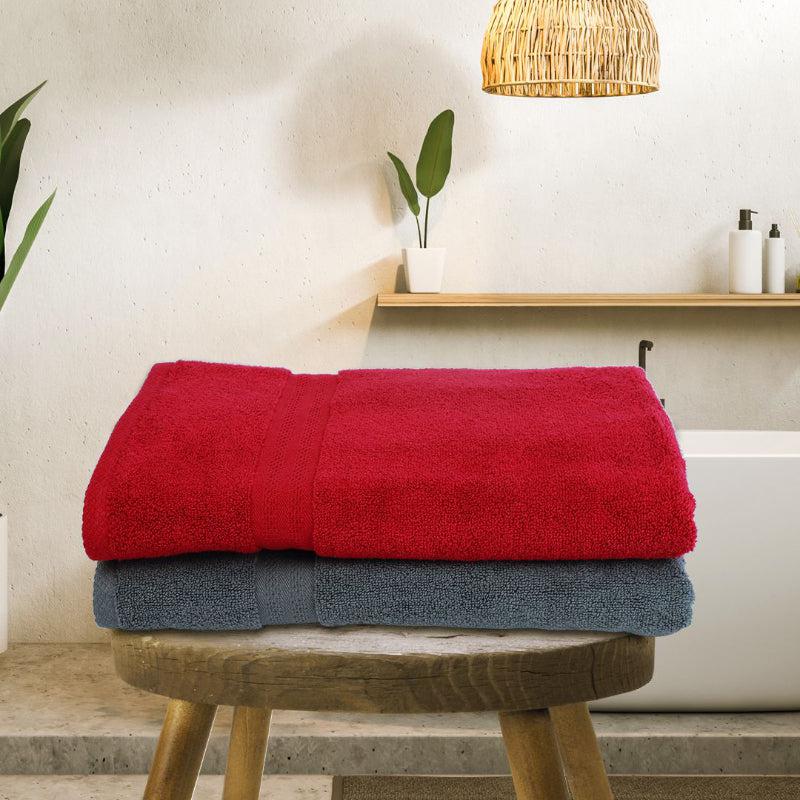 Buy Miorah Bath Towel (Red & Grey) - Set Of Two Bath Towels from Vaaree