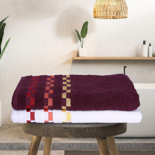 Buy Delpha Bath Towel (Violet & White) - Set Of Two Bath Towels from Vaaree