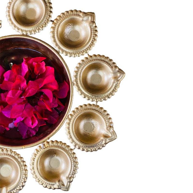 Buy Kumuda Urli With Diya Urli from Vaaree