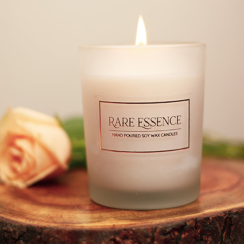 Buy Cecily Jar Candle - Floral Notes Candles from Vaaree