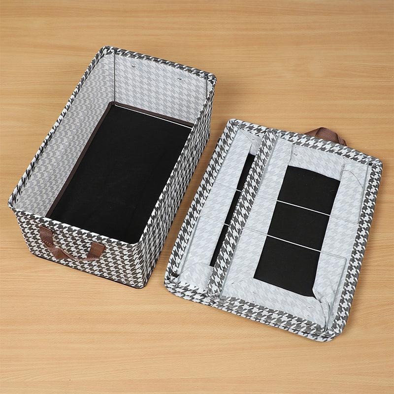 Buy Nash Foldable Storage Basket - Set Of Three Cloth Organizers from Vaaree