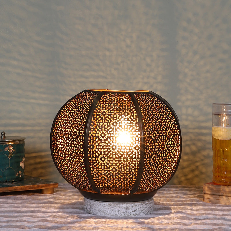 Table Lamp - Nira Round Etched Table Lamp With Wooden Base