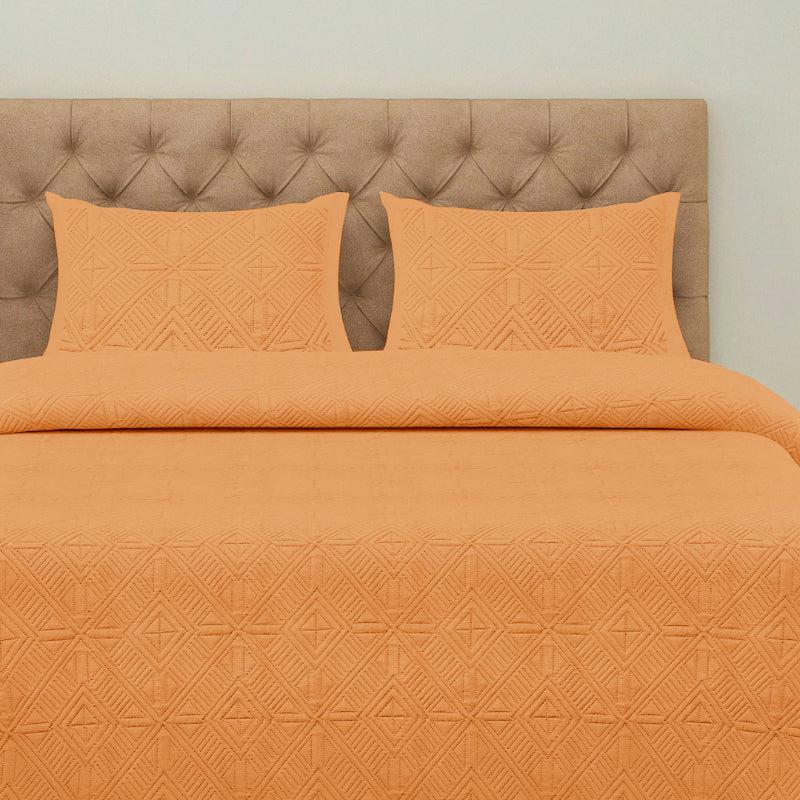 Buy Dvija Quilted Bedcover - Orange Bedcovers from Vaaree