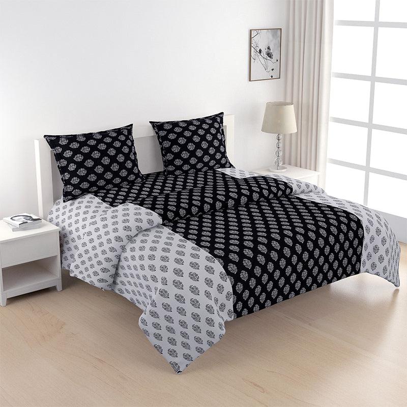 Buy Dama Ethnic Bedding Set - Black & White Bedding Set from Vaaree