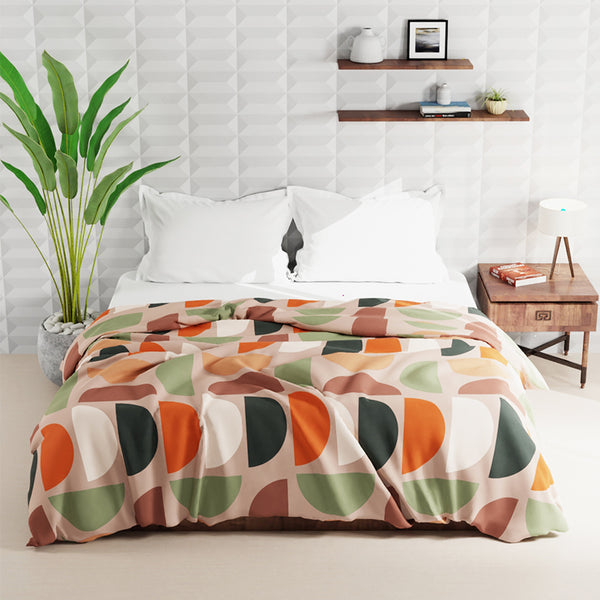 Buy Denvo Hemiso Comforter Comforters & AC Quilts from Vaaree