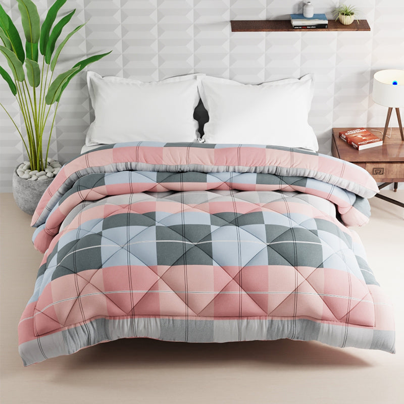 Buy Nithila Checks Comforter Comforters & AC Quilts from Vaaree