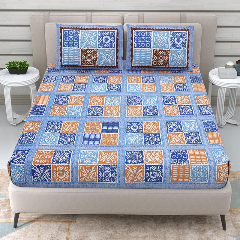 Buy Bida Geometric Bedsheet -Blue Bedsheets from Vaaree