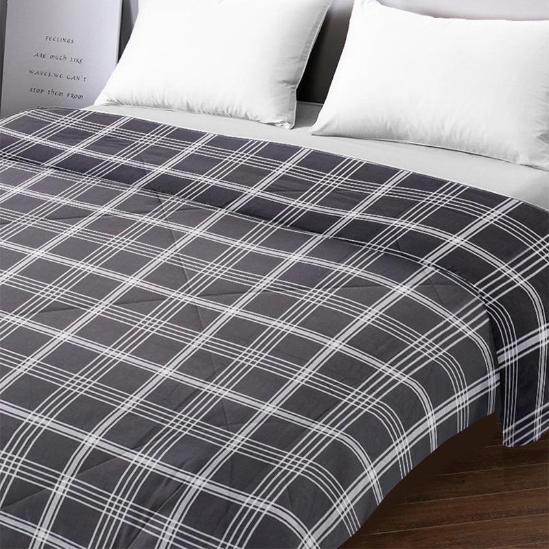 Buy Shelly Geomatric Comforter Comforters & AC Quilts from Vaaree