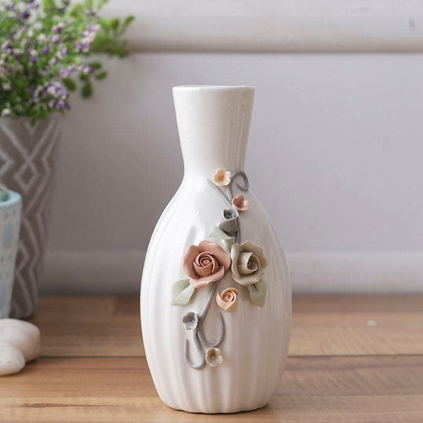 Buy Elegant Glory Vase at Vaaree online | Beautiful Vase to choose from