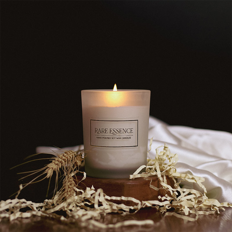 Buy Cecily Jar Candle - Floral Notes Candles from Vaaree