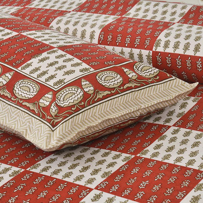 Buy Kumuda Printed Bedsheet - Red Bedsheets from Vaaree