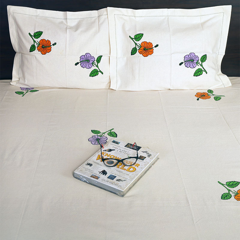 Buy Seth Floral Bedsheet - White & Orange Bedsheets from Vaaree