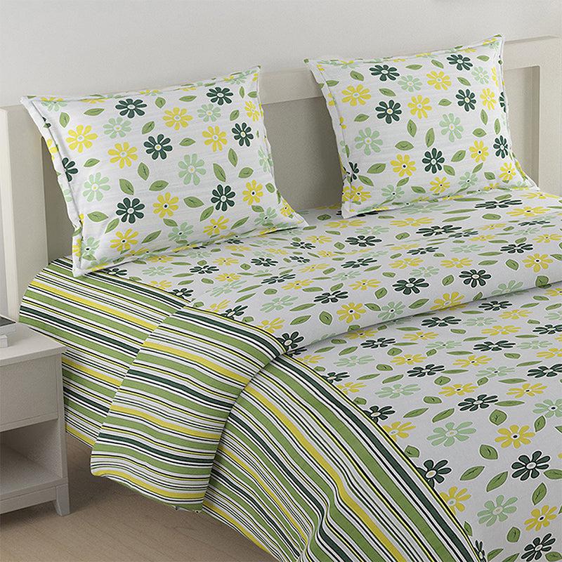 Buy Smera Floral Bedding Set - Green Bedding Set from Vaaree