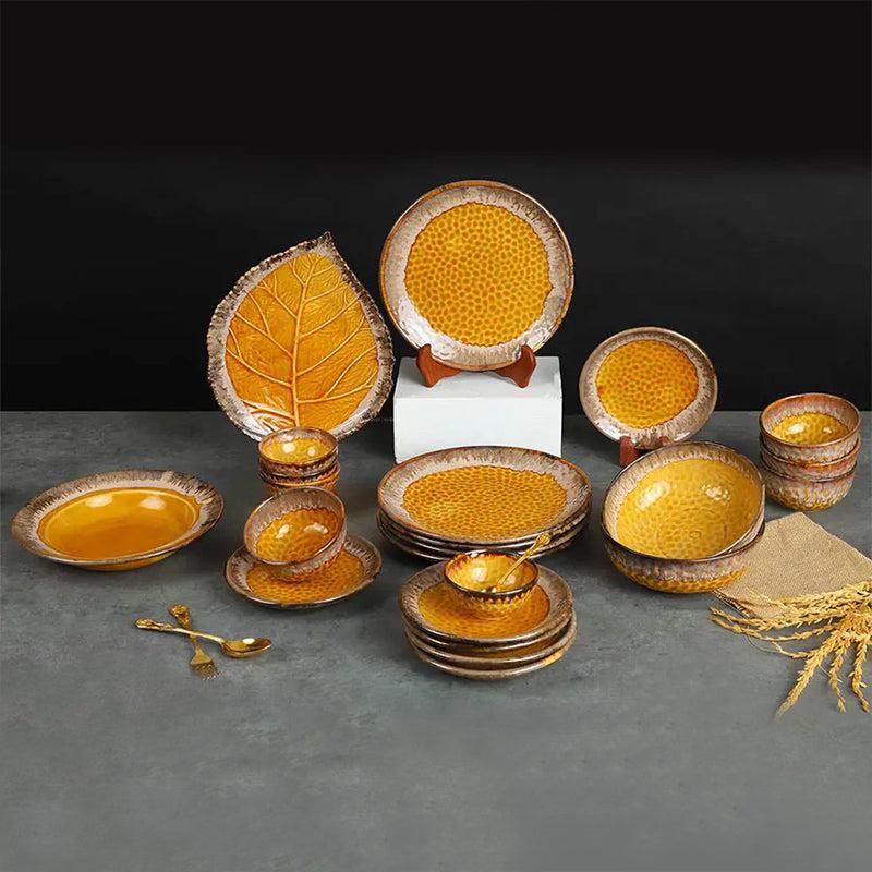 Buy Imala Handmade Dinner Set - Sixteen Piece Set Dinner Set from Vaaree