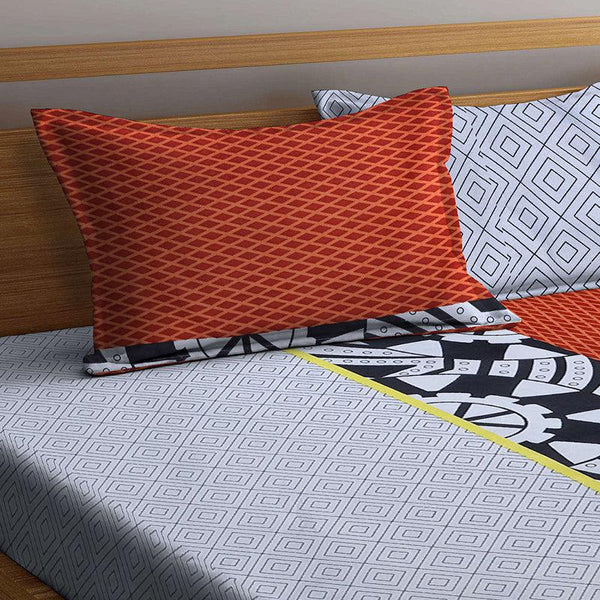 Buy Comet Abstract Bedsheet Bedsheets from Vaaree