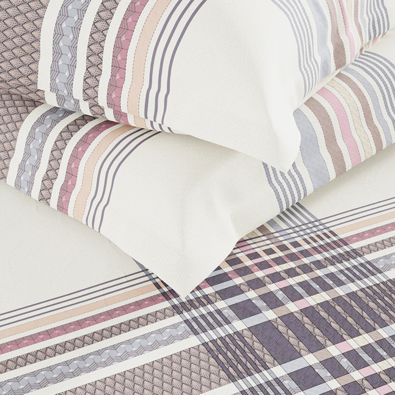 Buy Zivah Checkered Bedding Set Bedding Set from Vaaree