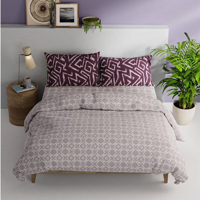 Buy Autry Abstract Bedding Set - Purple & Pink Bedding Set from Vaaree