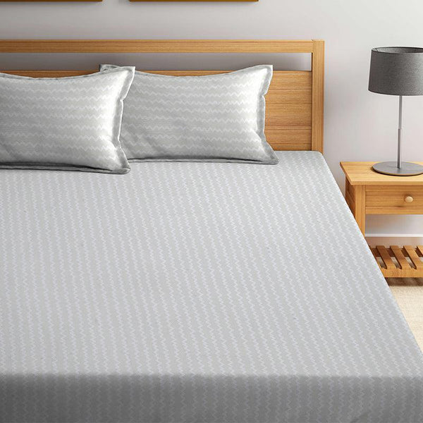 Buy Lora Stripes Bedsheet - Bright Grey Bedsheets from Vaaree